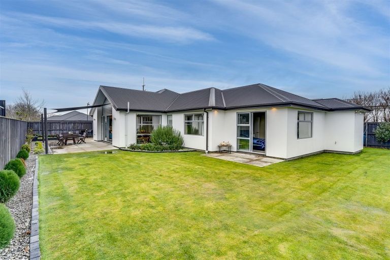 Photo of property in 11 Parklea Avenue, Halswell, Christchurch, 8025