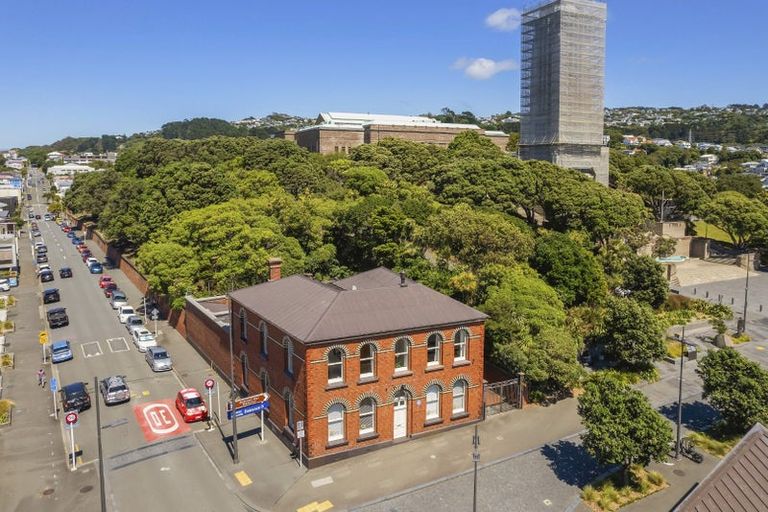Photo of property in 13 Buckle Street, Mount Cook, Wellington, 6011