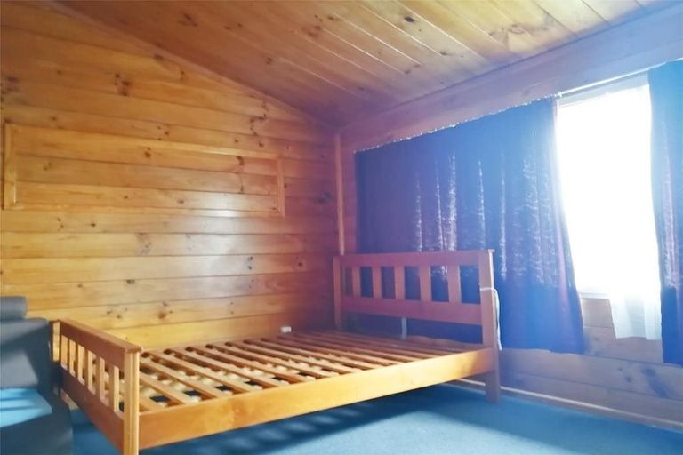 Photo of property in 59 Longburn Road, Henderson, Auckland, 0610