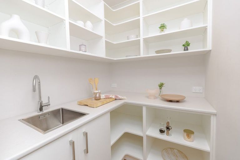 Photo of property in 121 Melksham Drive, Churton Park, Wellington, 6037