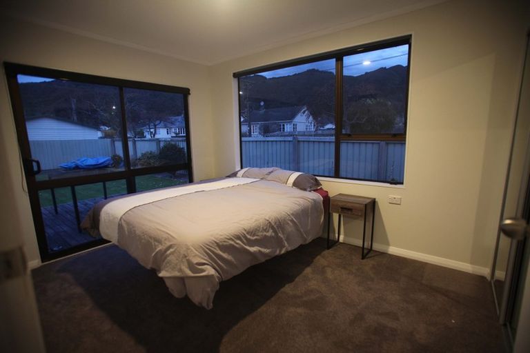 Photo of property in 12 Shearer Crescent, Naenae, Lower Hutt, 5011