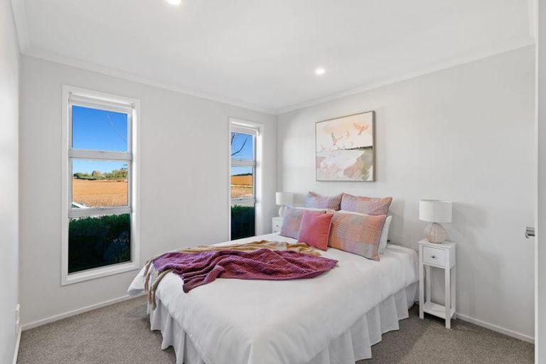 Photo of property in 48 Adams Road South, Pukekohe, 2120