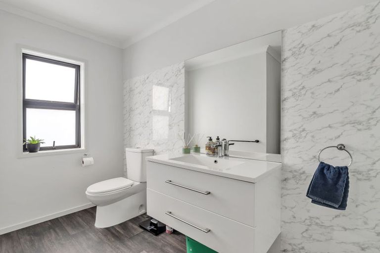 Photo of property in 13 Haroto Street, Manukau, Auckland, 2104