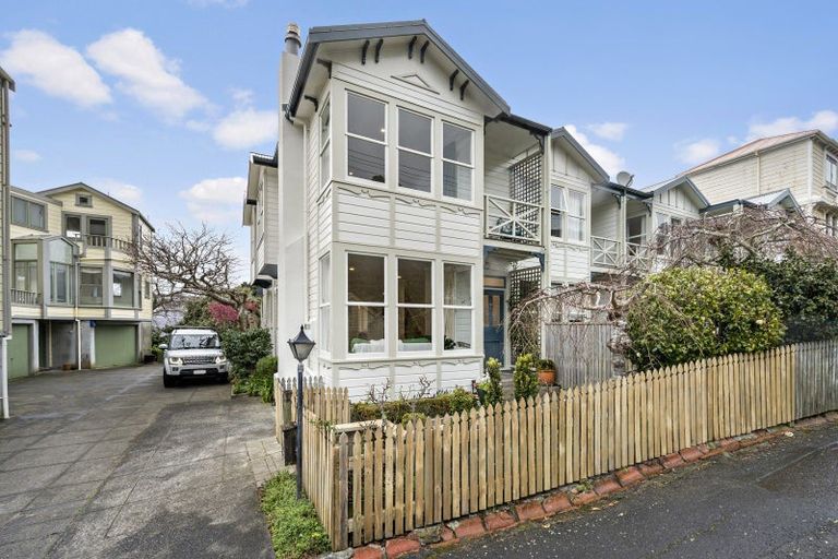 Photo of property in 1/23 Glenbervie Terrace, Thorndon, Wellington, 6011