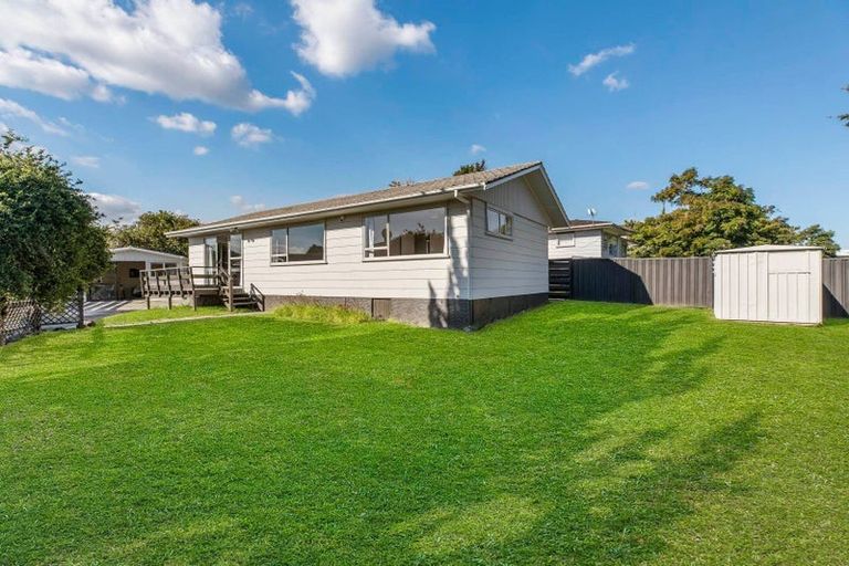 Photo of property in 8 Carbery Place, Manurewa, Auckland, 2102