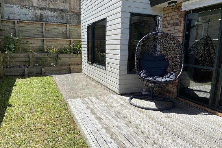 Photo of property in 3c Duncan Street, Tawa, Wellington, 5028