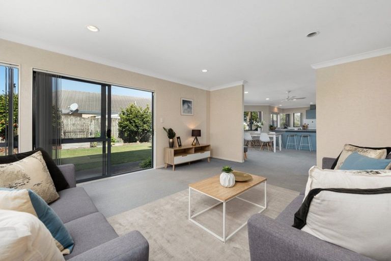 Photo of property in 689 Gloucester Road, Papamoa Beach, Papamoa, 3118