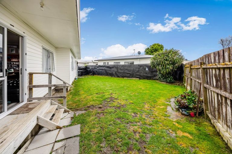 Photo of property in 1/5 Solveig Place, Randwick Park, Auckland, 2105