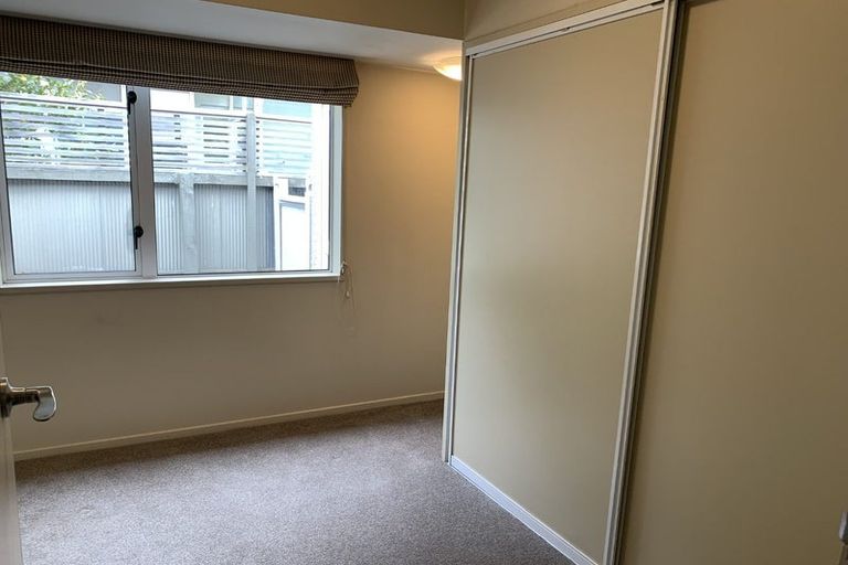 Photo of property in 1/11 Memorial Avenue, Ilam, Christchurch, 8053