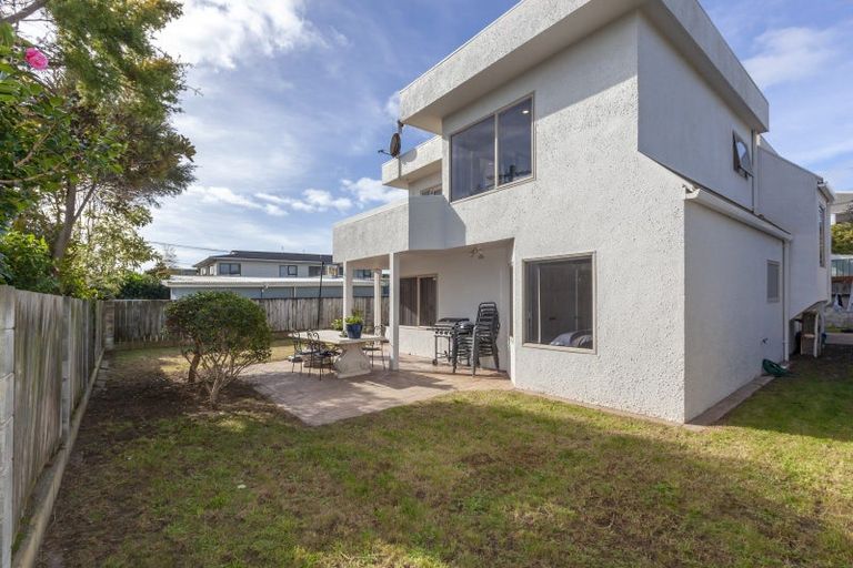 Photo of property in 118a Seaview Road, Paraparaumu Beach, Paraparaumu, 5032