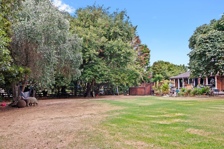 Photo of property in 163 Colombo Road, Waiuku, 2123