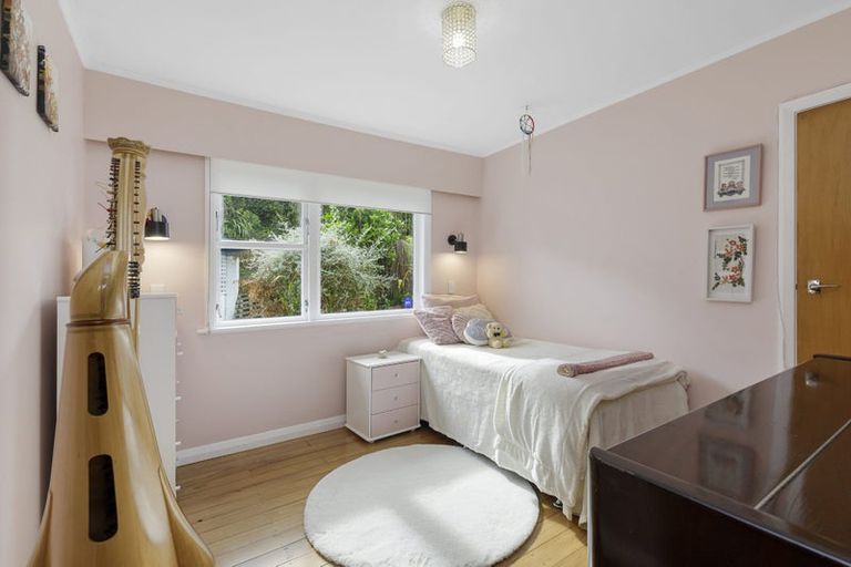 Photo of property in 115 Dowse Drive, Maungaraki, Lower Hutt, 5010