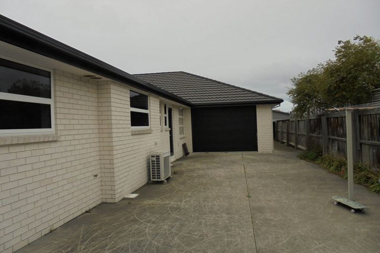 Photo of property in 25 Brookwater Avenue, Northwood, Christchurch, 8051