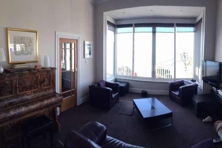 Photo of property in 5 Moeller Street, Mount Victoria, Wellington, 6011