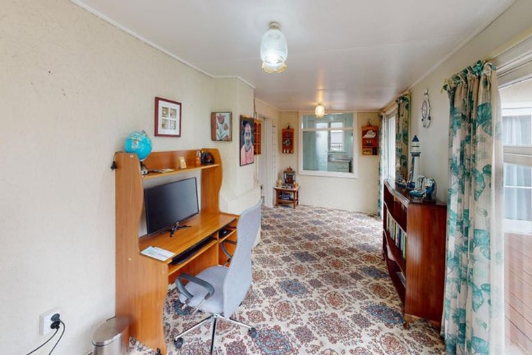 Photo of property in 11 Kipling Street, Roslyn, Palmerston North, 4414