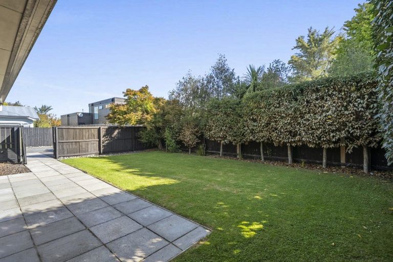 Photo of property in 111 Weston Road, St Albans, Christchurch, 8052