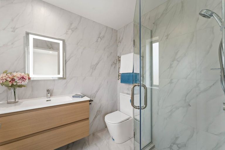 Photo of property in 12 Kapeta Lane, Karaka, 2113