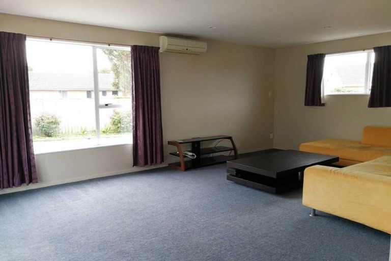 Photo of property in 22 Mckellar Place, Hornby, Christchurch, 8042