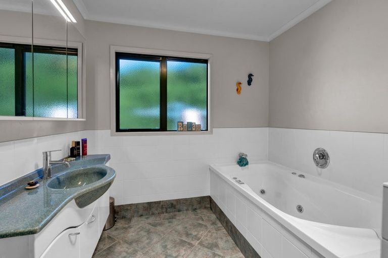 Photo of property in 60 Brookes Road, Cardiff, Stratford, 4391