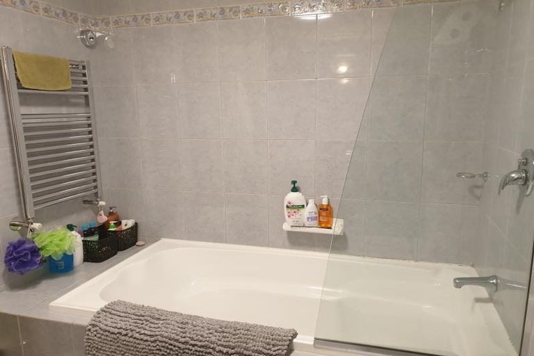 Photo of property in 9/24 Quiet Woman Way, Monaco, Nelson, 7011