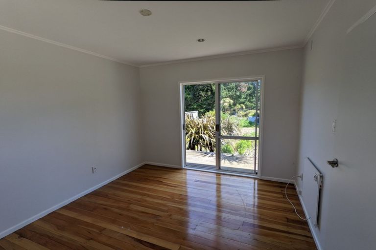 Photo of property in 501 Waikawa Beach Road, Manakau, Levin, 5573