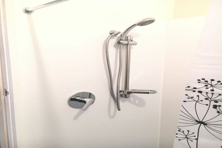 Photo of property in 1/29 Clifton Terrace, Kelburn, Wellington, 6012