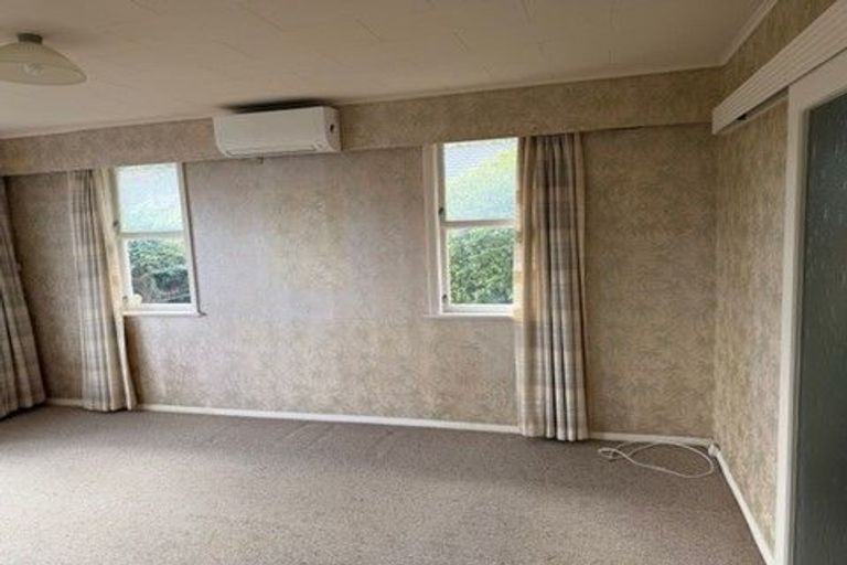 Photo of property in 28a Saint Ronans Avenue, Waterloo, Lower Hutt, 5011