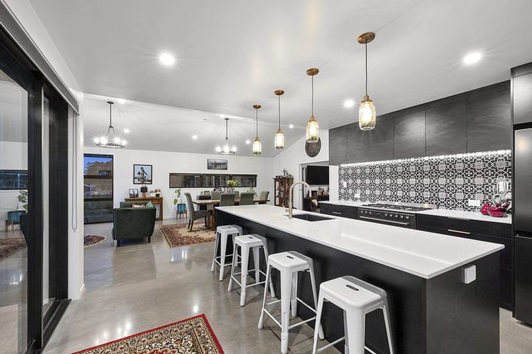 Photo of property in 1640 Mangorei Road, Mangorei, New Plymouth, 4371