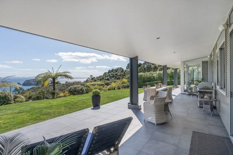 Photo of property in 47 Sarahs Hill, Hahei, Whitianga, 3591