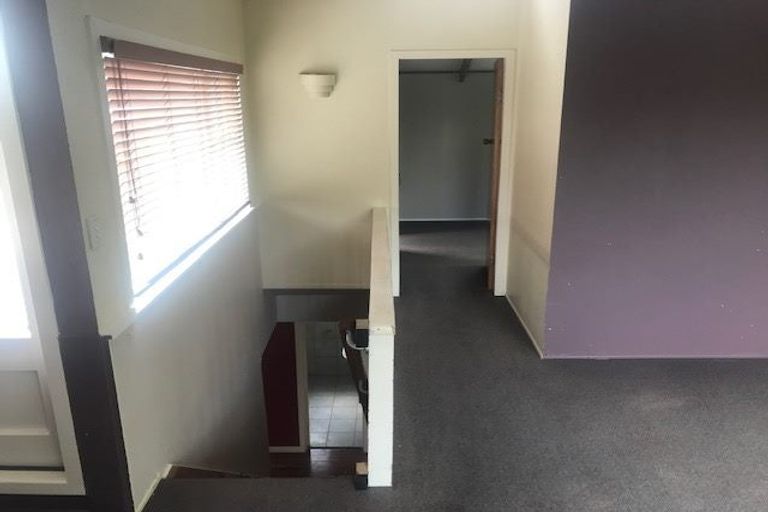 Photo of property in 11 Sylvan Avenue, Northcote, Auckland, 0627