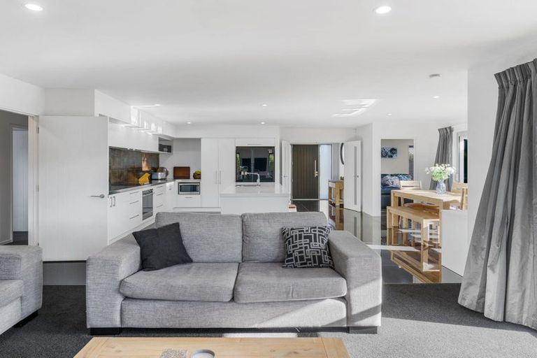 Photo of property in 6 Elgin Place, Prebbleton, 7604