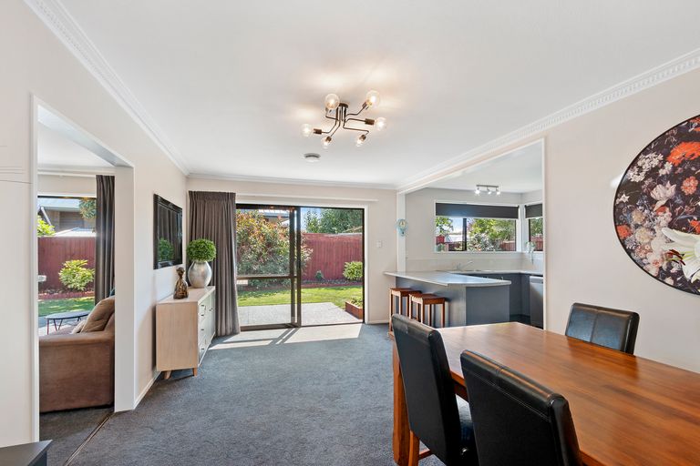 Photo of property in 3 Sunbeam Place, Halswell, Christchurch, 8025