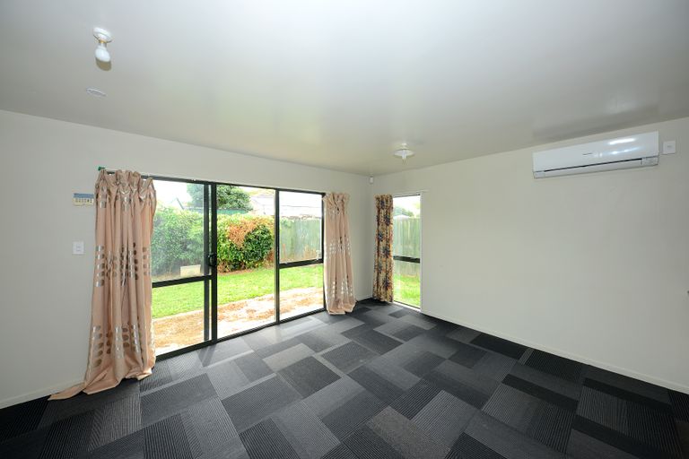 Photo of property in 6a Bellbrook Crescent, Shirley, Christchurch, 8013