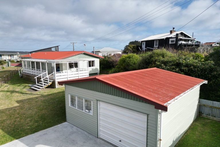 Photo of property in 24 Hall Place, Foxton Beach, Foxton, 4815