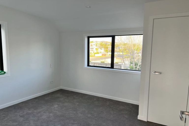 Photo of property in 3 Finesse Lane, Bucklands Beach, Auckland, 2012