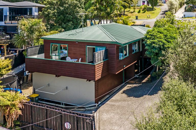Photo of property in 1/50 Nigel Road, Browns Bay, Auckland, 0630