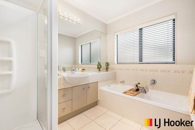 Photo of property in 3 Kimptonfields Court, Wattle Downs, Auckland, 2103