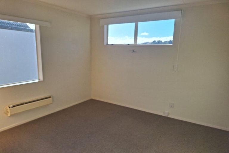 Photo of property in 1/2 Angell Street, Johnsonville, Wellington, 6037