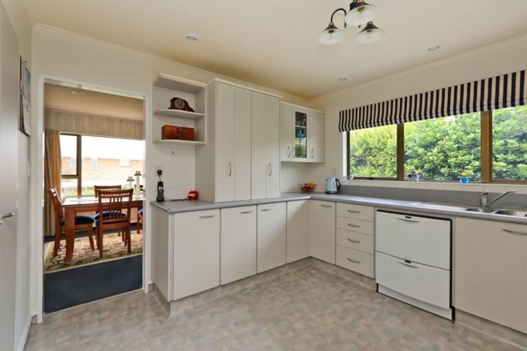 Photo of property in 2 Thurley Place, Bay View, Napier, 4104