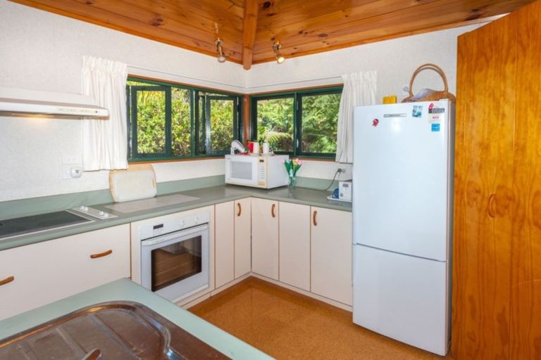 Photo of property in 44 Puriri Road, Te Kouma, Coromandel, 3581