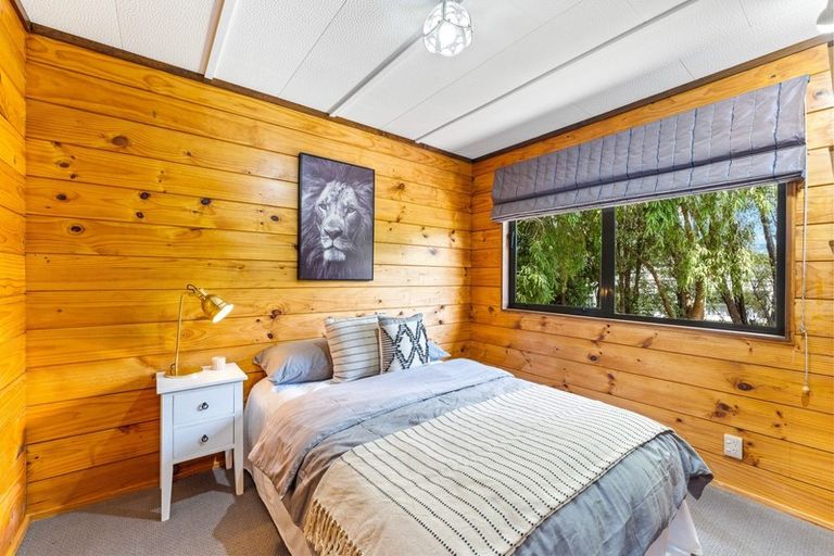 Photo of property in 25 Gentian Street, Timberlea, Upper Hutt, 5018