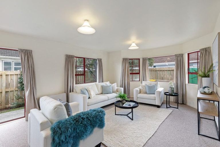 Photo of property in 45a Leighton Avenue, Waiwhetu, Lower Hutt, 5010