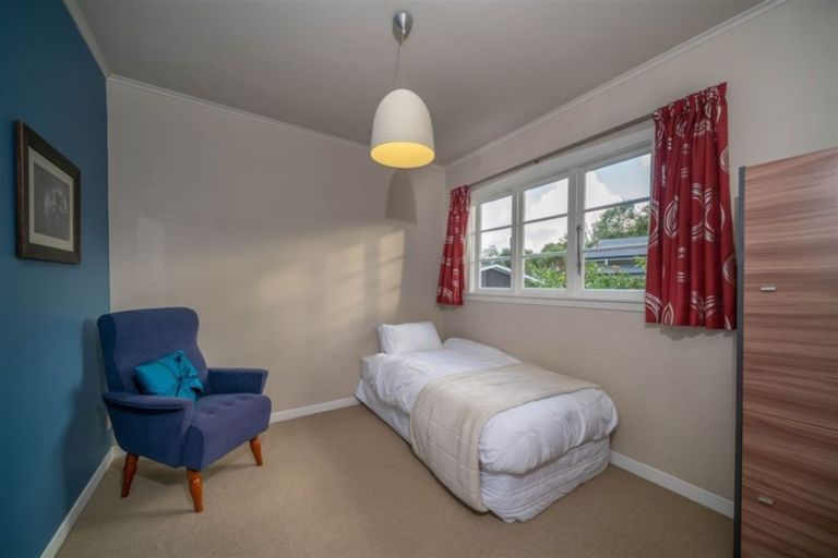 Photo of property in 15 Aorangi Road, Bryndwr, Christchurch, 8053