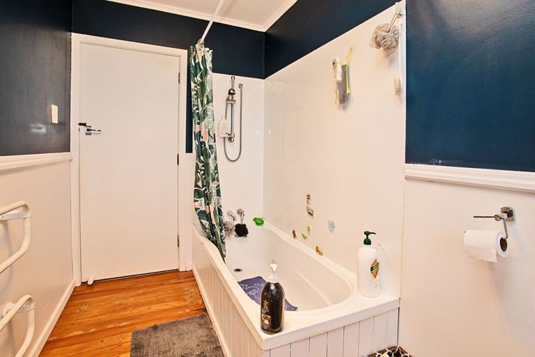 Photo of property in 38 Weka Street, Waikiwi, Invercargill, 9810