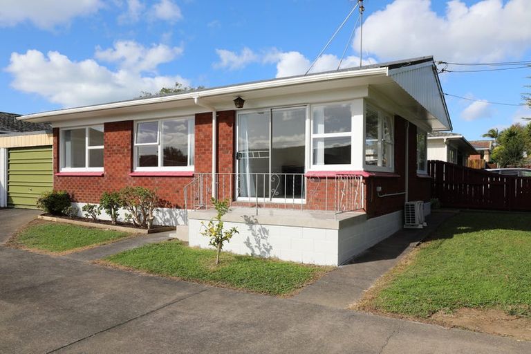 Photo of property in 1/648 Pakuranga Road, Howick, Auckland, 2010