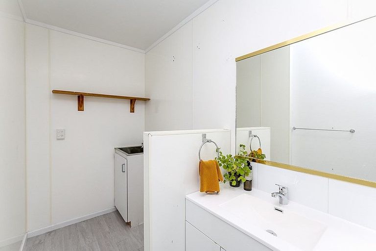 Photo of property in 8/75 Carrington Street, Lower Vogeltown, New Plymouth, 4310