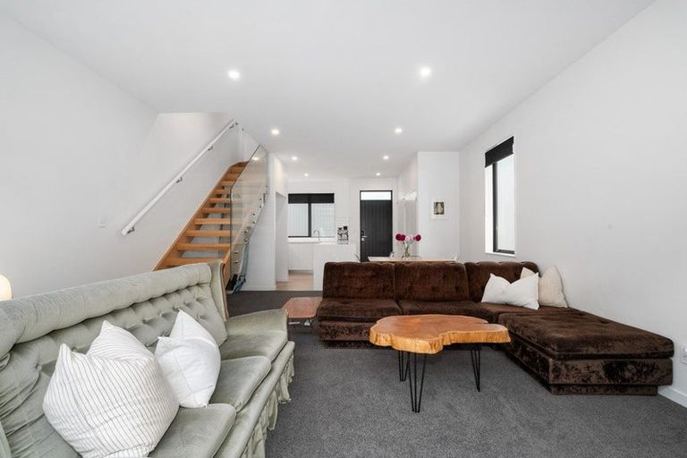 Photo of property in 175c Sutherland Road, Lyall Bay, Wellington, 6022