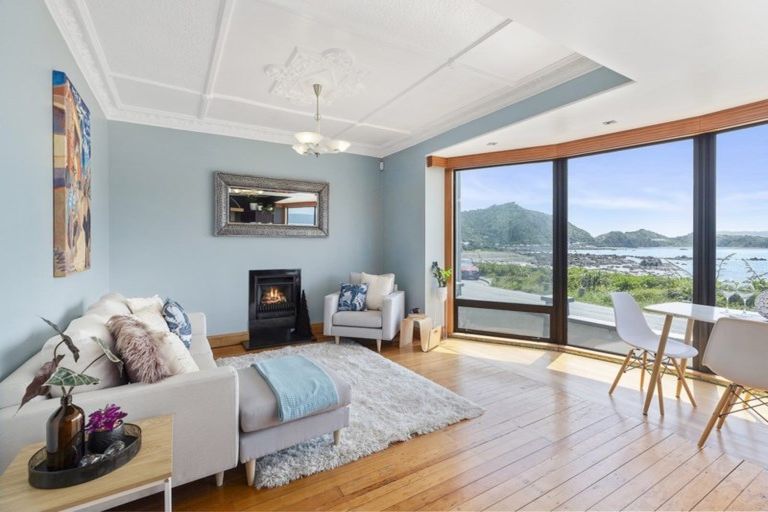 Photo of property in 167 Breaker Bay Road, Breaker Bay, Wellington, 6022