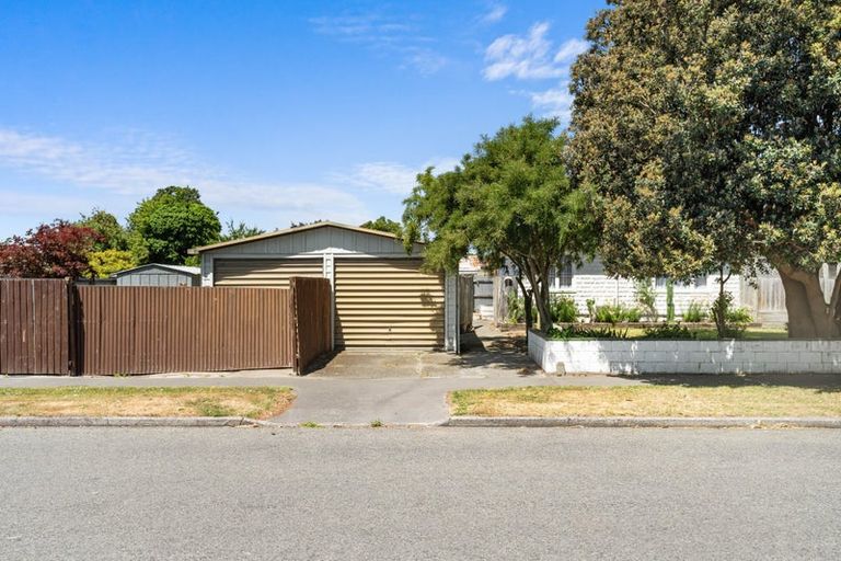 Photo of property in 140 Gilberthorpes Road, Hei Hei, Christchurch, 8042