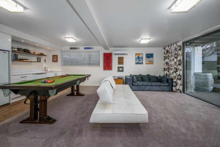 Photo of property in 201 Beacon Point Road, Wanaka, 9305